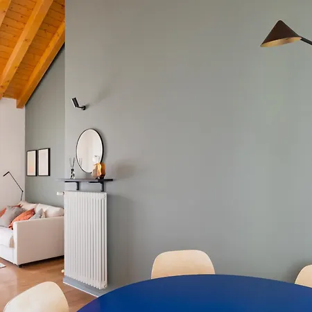 Apartment Double Private Parking, 2 Bedrooms & 2 Bathrooms - Elegant In Old Town *