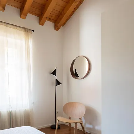 Double Private Parking, 2 Bedrooms & 2 Bathrooms - Elegant In Old Town *