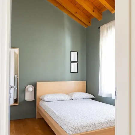 Double Private Parking, 2 Bedrooms & 2 Bathrooms - Elegant In Old Town *