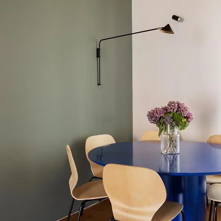 Double Private Parking, 2 Bedrooms & 2 Bathrooms - Elegant In Old Town *